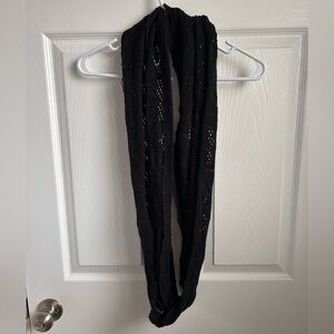 Black knit scarf
